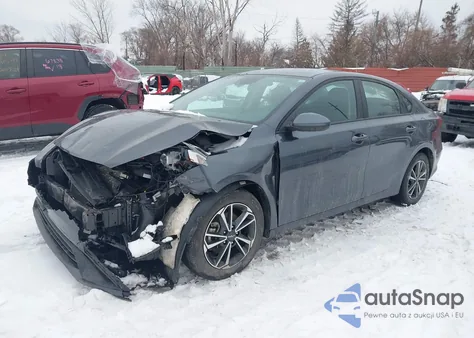 2022 Kia Forte Lxs z USA, uszkodzony, nr VIN 3KPF24AD4NE485402